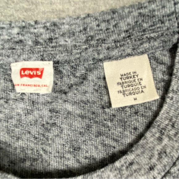 Levis Womens Gray‎ Short Sleeve Crew Neck T-Shirt Size Medium - Picture 3 of 7